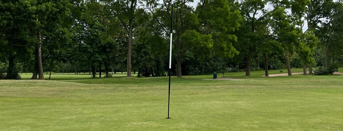 Hendon Golf Club is one of London Golf.