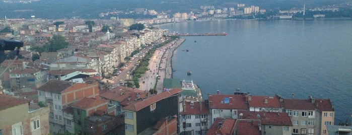 Gemlik Körfezi is one of Lugares favoritos de gül.