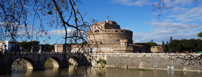 Castillo Sant'Angelo is one of Rome.