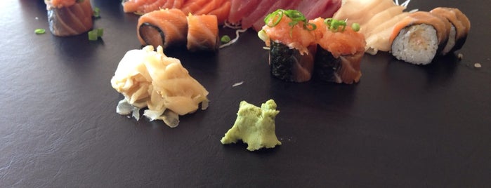 Mori Sushi is one of Lugares favoritos de Jacqueline.
