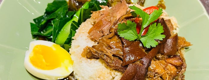 Kra Pow Thai Street Food is one of Wanna try soon!.