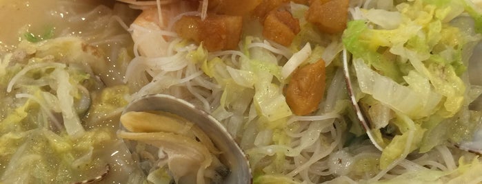 旺城海鲜百米粉 Seafood White Bee Hoon is one of Ian : понравившиеся места.