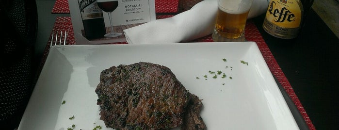 Carne & Co. is one of Posti che sono piaciuti a Rosalba.