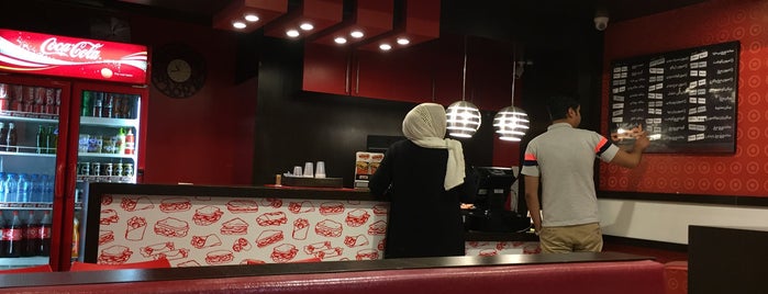 Bimazeh Cold Sandwich | ساندویچ سرد بی‌مزه is one of สถานที่ที่บันทึกไว้ของ Nora.