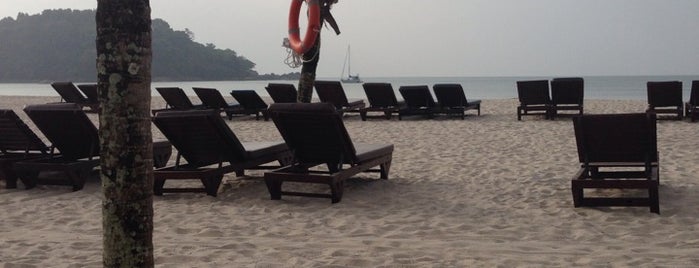 Mutiara Burau Bay Beach Resort is one of Hotels & Resorts #6.