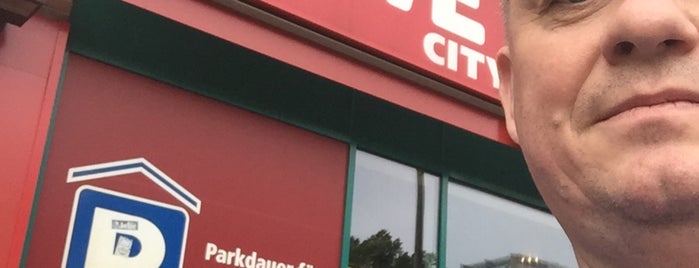 REWE City is one of brnch.