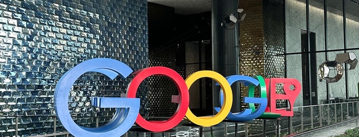 Google Asia Pacific is one of Tempat yang Disukai Ian.