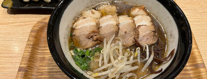 博多らーめん 由丸 is one of 大門・浜松町周辺の麺.
