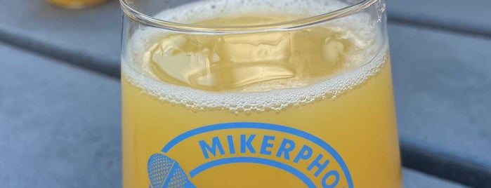 Mikerphone Brewery & Tap Room is one of effffn's Chicago list.