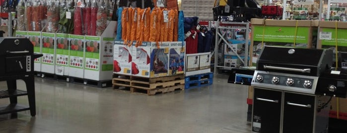 Sam's Club is one of Shane’s Liked Places.