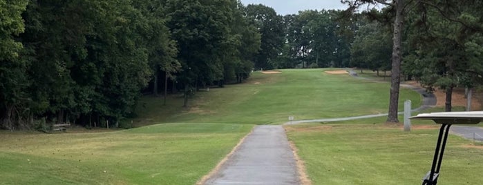 Occoneechee Golf Course is one of On the Green.