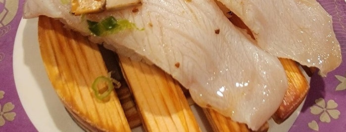 Izumi Sushi is one of Locais curtidos por Don.