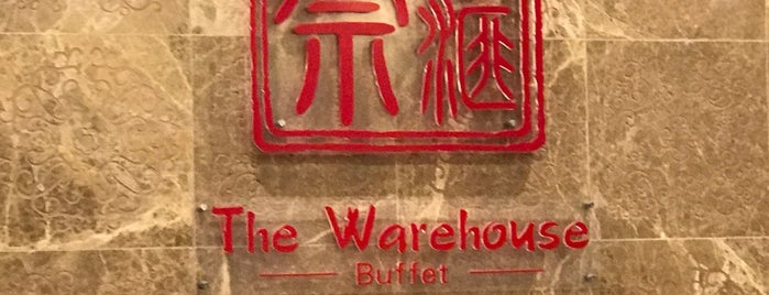 The Warehouse Buffet is one of สถานที่ที่ Jess ถูกใจ.