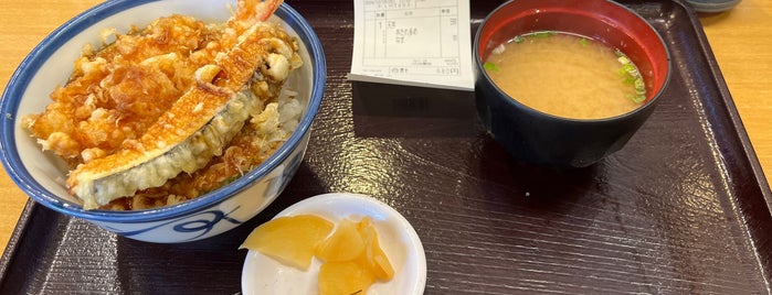 Tendon Tenya is one of 東京女子医大病院 周辺.