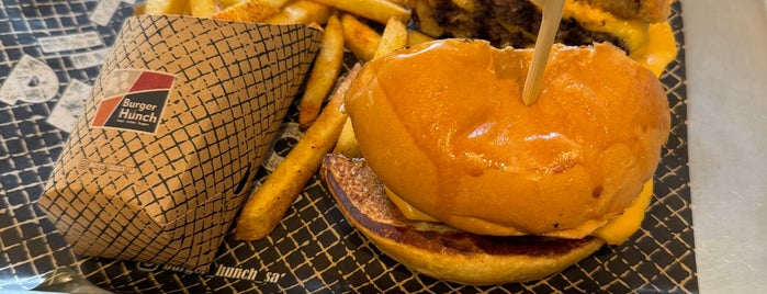 Burger Hunch is one of Riyadh Hangout 🌴.