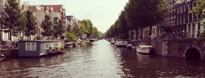 Amsterdam Canals is one of Europa- Cool places.