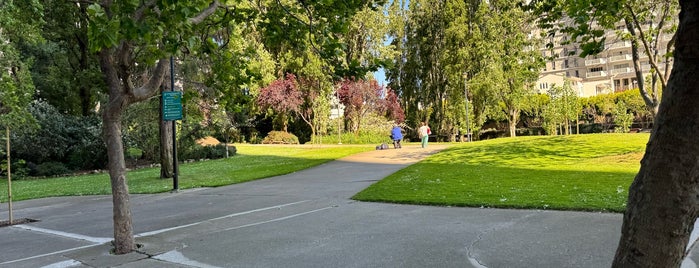 Sue Bierman Park is one of San FRANCISCOU.