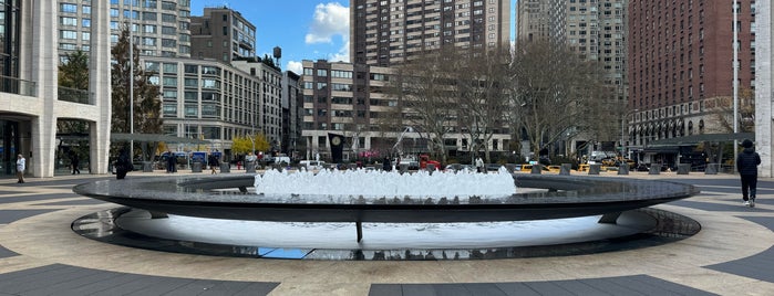 Lincoln Center’s Revson Fountain is one of Socialite Musts.