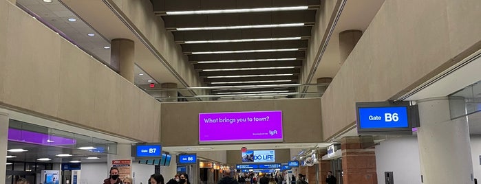 Concourse B is one of Aeroporto.