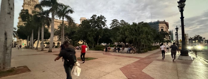 Parque Central is one of La Havana, Cuba.
