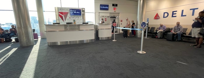 Gate T7 is one of Atlanta Airport.