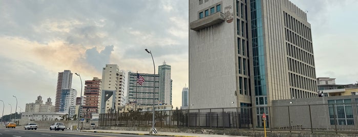 Embajada de los Estados Unidos de América is one of Havana.