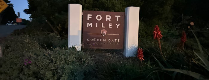 Fort Miley is one of Locais curtidos por Scott.