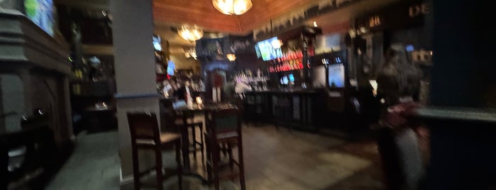 Fado Irish Pub is one of ATL.