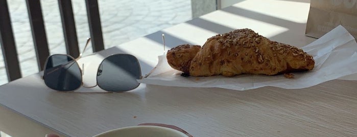 Dunkin’ Donuts is one of Posti che sono piaciuti a Turke.