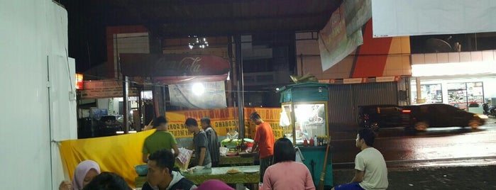 Warung Makan Bang Tohir is one of dine spot.