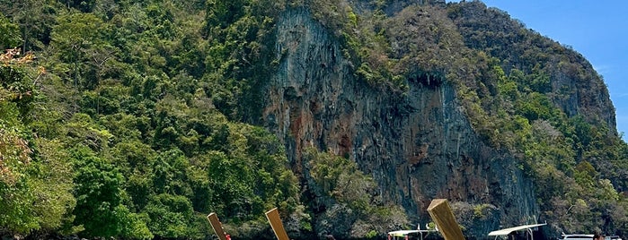 Monkey island is one of Thailand.