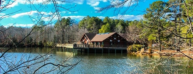 Three Lakes Nature Center & Aquarium is one of My RVA To-Do.