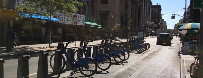 Citibike Station: Elizabeth & Hester is one of Marioさんのお気に入りスポット.