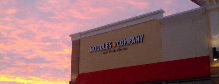 Noodles & Company is one of Des moines.