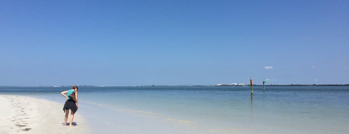 Bowditch Point Park is one of Süd-Florida / USA.