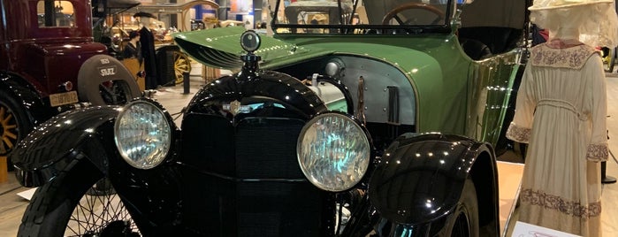 Fountainhead Antique Automobile and Vintage Clothing Museum is one of Fairbanks Alaska.