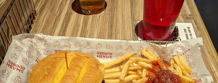 Smash Burger & Bar is one of The 7 Best Places for Brunch Food in Denver International Airport, Denver.