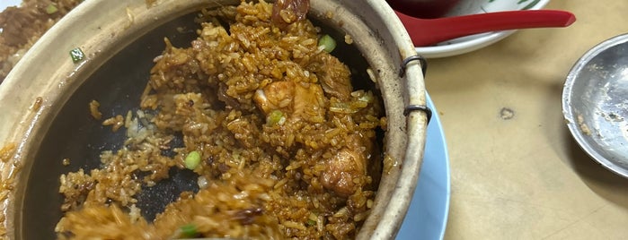永泰金宝瓦煲鸡饭 is one of Kepong.