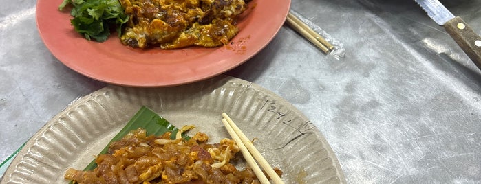 Presgrave St. Hawker Stalls (三条路 3rd Rd.) is one of Penang #EEEEATS.