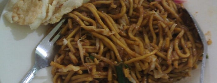 Mie Aceh Jali-Jali is one of Tempat yang Disukai FY.