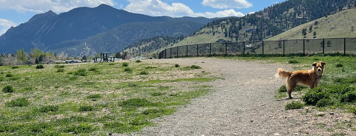 Foothills Community Dog Park is one of Dog Friendly Places in Boulder.