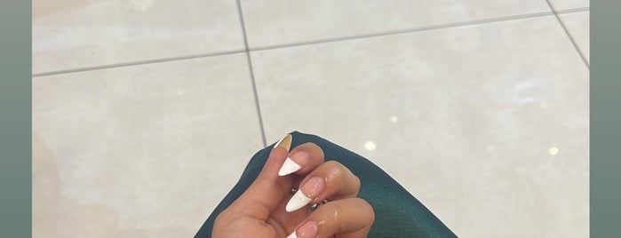 The Nail Lounge is one of Salons.