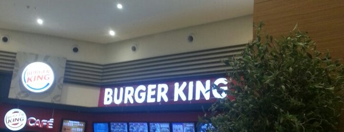 Burger King is one of Izeddin'in Beğendiği Mekanlar.