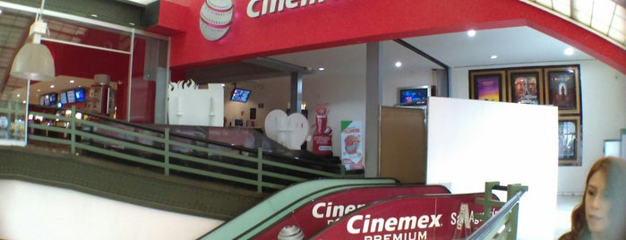 Cinemex is one of Cinéfilos.