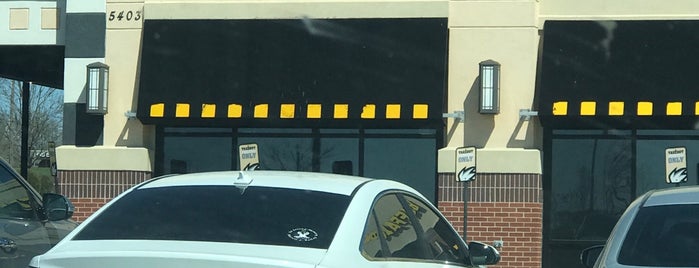 Buffalo Wild Wings is one of Neighborhood.