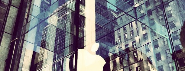 Apple Fifth Avenue is one of New York 2012.