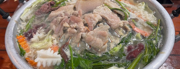 เฉินหลงกุ้งย่าง is one of Favorite Food.