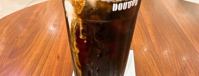 Doutor Coffee Shop is one of 🍴🍝.