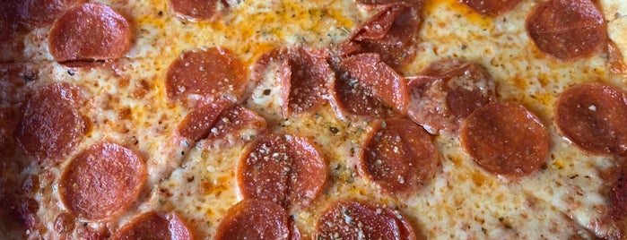 Sam's Pizza And Pasta is one of Let's eat pizza in D-FW!.