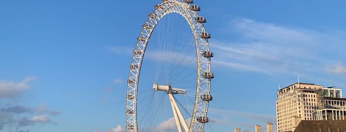 London Eye / Waterloo Pier is one of Orte, die Li-May gefallen.